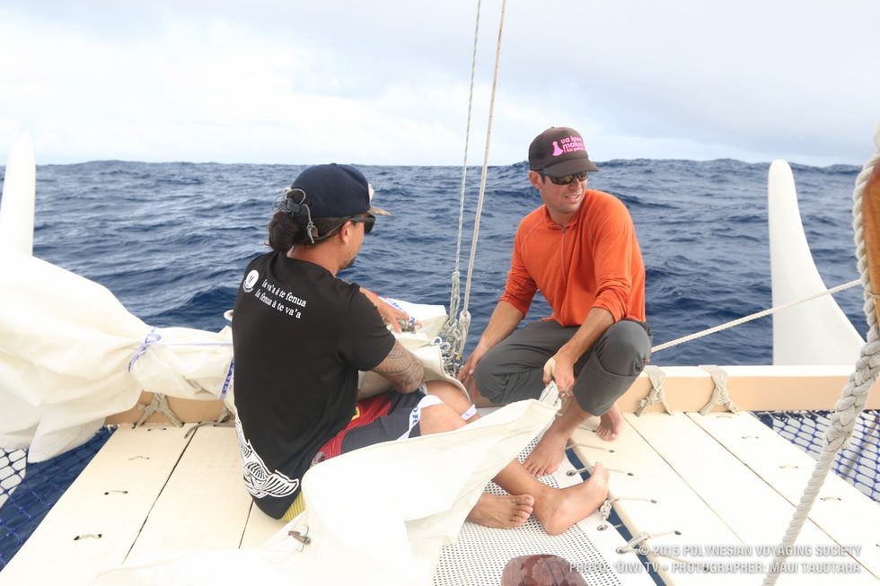 Kaleo’s holomoana pose on the bow.