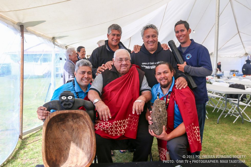 The Hawaiian contingent presented Uncle Hector wih a kānoa and pōhaku.