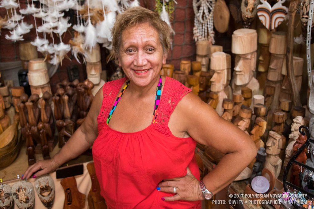 Sina the and her souviner shop.