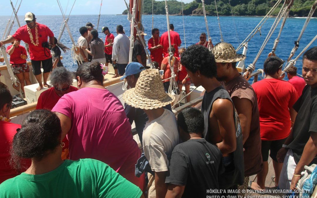 Hōkūleʻa and Hikianalia Reach Pago Pago